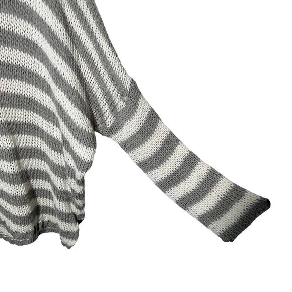 Wooden Ships Women's Gray White Striped Sweater Size Small Medium - Picture 4 of 8